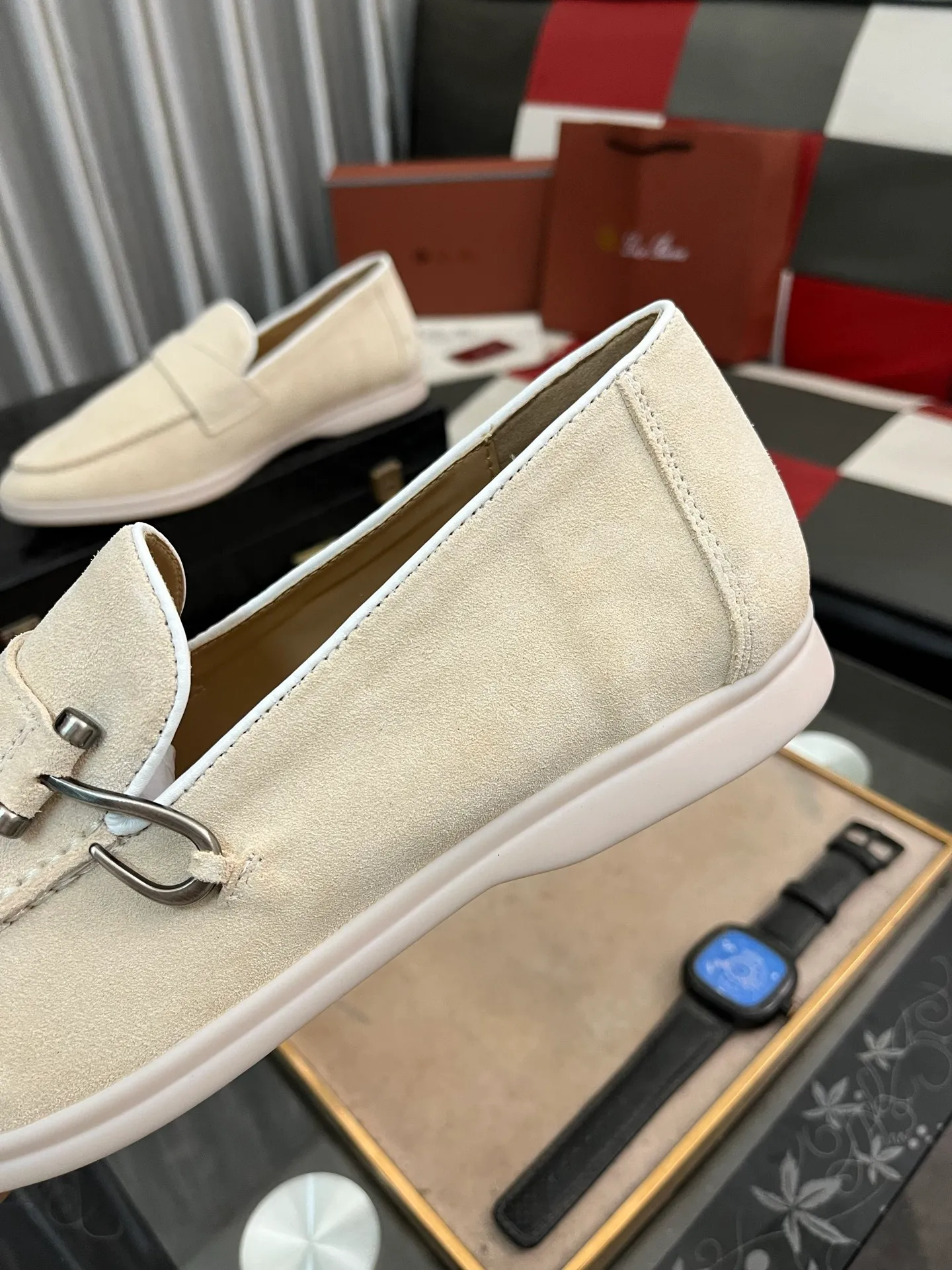 Men's Men's Shoes💰420⌚️⌚️【Loro Piana】LP couple's casual sneakers. Simple and fashionable, the upper is made of cow suede and leather. Sheepskin feet. Custom rubber sole. Size: Female 35-42 (35, 41, 42, 43 customized are non-refundable) Male 38-46 (45, 46 customized)